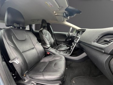 Volvo v40 d3 150 geartronic 6 inscription luxe garantie 12 mois occasion simplicicar brive la gaillarde  simplicicar...