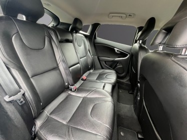Volvo v40 d3 150 geartronic 6 inscription luxe garantie 12 mois occasion simplicicar brive la gaillarde  simplicicar...