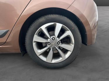 Hyundai i20 1.2 84 creative - suivi/2°main/radar de recul/toit pano - garantie 12 mois occasion simplicicar soissons...
