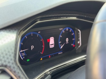 Volkswagen t-cross 1.0 tsi 115 start/stop dsg7 carat - garantie 12 mois - siÈges chauffant - keyless - apple carplay...