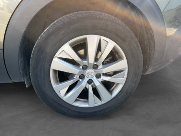 Peugeot 5008 business luehdi 130ch ss eat8 active business occasion simplicicar meaux simplicicar simplicibike france