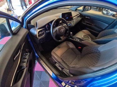 Toyota c-hr hybride my22 1.8l distinctive  1ére main, suivi entretien et garantie  toyota occasion simplicicar amiens ...