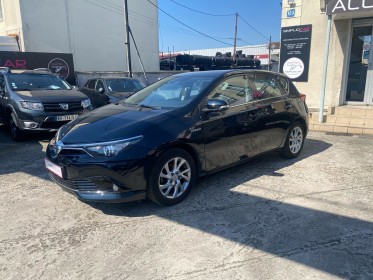 Toyota auris business hybride 136h tendance business occasion simplicicar livry gargan simplicicar simplicibike france