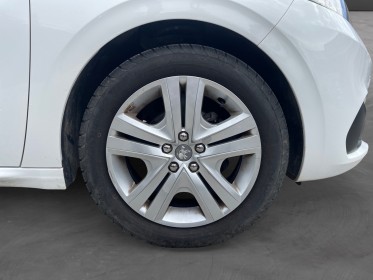 Peugeot 208 1.2 vti 82ch bvm5 style occasion simplicicar pertuis  simplicicar simplicibike france