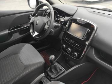 Renault clio iv tce 90 ch intens essence / ethanol avec homologation flexfuel occasion simplicicar reims simplicicar...