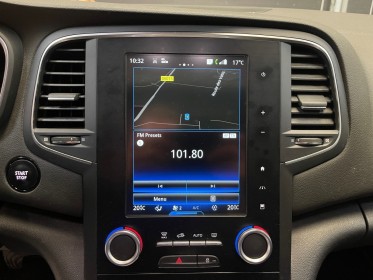 Renault megane iv berline dci 130 energy intens toit panoramique garantie 12 mois occasion simplicicar saint-jean simplicicar...