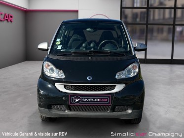 Smart fortwo coupe 71 passion - direction assisté - feux auto - rétroviseurs a réglage électrique occasion...