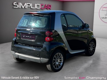 Smart fortwo coupe 71 passion - direction assisté - feux auto - rétroviseurs a réglage électrique occasion...