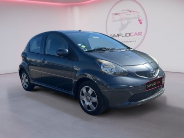 Toyota aygo confort vvt-i climatisation occasion simplicicar orgeval  simplicicar simplicibike france