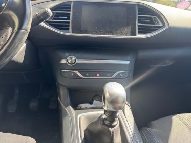 Peugeot 308 sw 1.2 puretech 130ch ss bvm6 eu6 allure premiere full entretien premiere main courroie faite occasion...