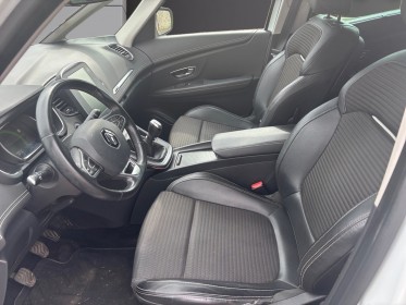 Renault scenic iv dci 110 energy intens  entretien constructeur  courroie de distribution changée  applecarplay  garantie...