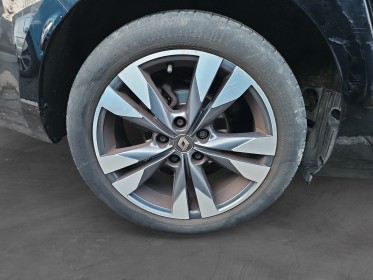 Renault megane iv estate 1,7 dci 150 edc intens  / toit ouvrant occasion osny simplicicar simplicibike france