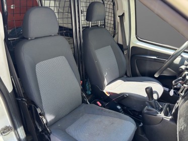 Peugeot bipper tepee 1.3 hdi 80ch style /garantie12 mois / caméra de recul / apple carplay occasion paris 17ème (75)(porte...