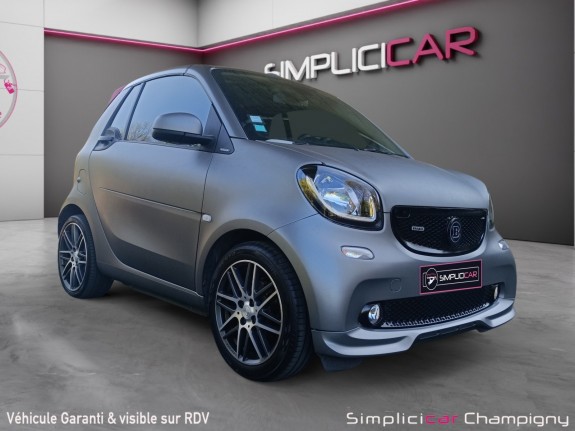 Smart fortwo cabrio brabus xclusive 109 cv- cuir -sièges chauffants - sono jbl- capote rouge - camera recul occasion...