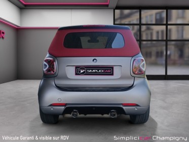 Smart fortwo cabrio brabus xclusive 109 cv- cuir -sièges chauffants - sono jbl- capote rouge - camera recul occasion...