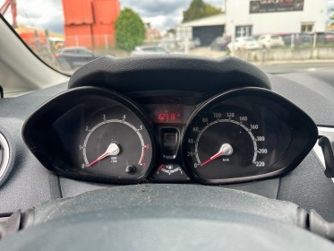 Ford fiesta 1.25 60 ch climatisation roue de secours garantie 12 mois occasion montpellier (34) simplicicar simplicibike france