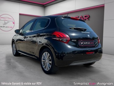 Peugeot 208 1.2 puretech 82ch bvm5 allure occasion avignon (84) simplicicar simplicibike france