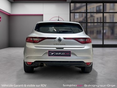 Renault megane iv berline tce 165 energy edc intens garantie 12 mois occasion simplicicar bretigny-sur-orge simplicicar...