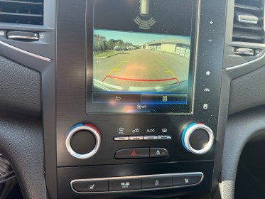 Renault megane iv berline tce 205 energy edc gt  son bose  garantie 12 mois occasion simplicicar vernon simplicicar...