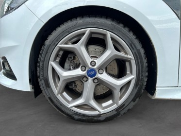 Ford focus st 2.0 250 cv - garantie 12 mois occasion  simplicicar nord isere simplicicar simplicibike france