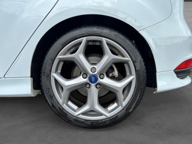 Ford focus st 2.0 250 cv - garantie 12 mois occasion  simplicicar nord isere simplicicar simplicibike france