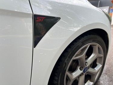 Ford focus st 2.0 250 cv - garantie 12 mois occasion  simplicicar nord isere simplicicar simplicibike france