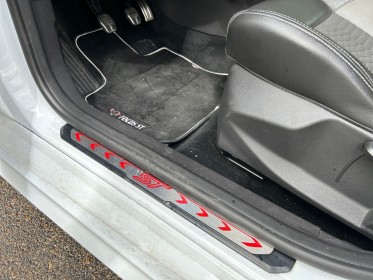 Ford focus st 2.0 250 cv - garantie 12 mois occasion  simplicicar nord isere simplicicar simplicibike france