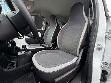 Renault twingo iii 1.0 sce 70 zen edc - clim - bluetooth - régulateur - prise usb occasion champigny-sur-marne (94)...