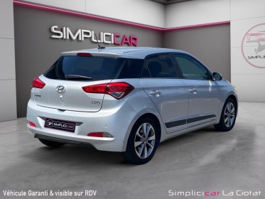 Hyundai i20 1.2 84 go! navi occasion simplicicar la ciotat simplicicar simplicibike france