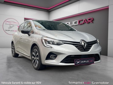 Renault clio v e-tech hybride 145 techno occasion simplicicar grenoble simplicicar simplicibike france