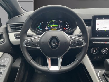 Renault clio v e-tech hybride 145 techno occasion simplicicar grenoble simplicicar simplicibike france