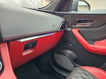 Jaguar f-pace 5.0 v8 550   supercharged awd bva8 svr - entretien jaguar - toit ouvrant - sieges chauffants - parfait etat...