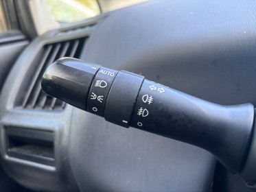 Toyota prius 136h skyview - cuir - sièges chauffants occasion simplicicar lagny  simplicicar simplicibike france