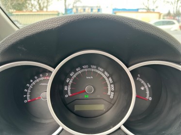 Kia venga 1.4 90 ch grande vita occasion simplicicar lagny  simplicicar simplicibike france