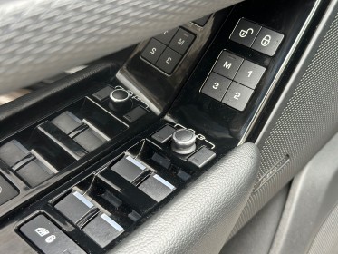 Land rover range rover velar 2.0 sd4 16v dpf 4wd 240 cv  r-dynamic / garantie 12 mois / toit ouvrant / meridian / siÈges......