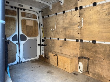 Volkswagen crafter van 35 l3h3 2.0 tdi 140 ch business line - premiere main occasion simplicicar lagny  simplicicar...