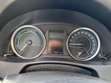 Toyota auris touring sports 1.8 hybride 136h - entretien toyota occasion simplicicar lagny  simplicicar simplicibike france