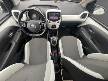 Toyota aygo 1.0 vvt-i x-play occasion simplicicar limoges  simplicicar simplicibike france