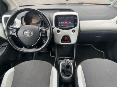 Toyota aygo 1.0 vvt-i x-play occasion simplicicar limoges  simplicicar simplicibike france
