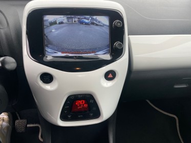 Toyota aygo 1.0 vvt-i x-play occasion simplicicar limoges  simplicicar simplicibike france