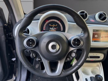 Smart fortwo coupe 1.0 71 ch ss ba6 passion/regulateur de vitesse/entretient smart occasion paris 17ème (75)(porte maillot)...