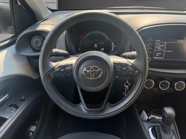 Toyota aygo x my23 1.0 vvt-i 72 s-cvt dynamic occasion cannes (06) simplicicar simplicibike france