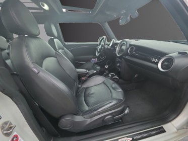 Mini hatch r56 211ch john cooper works  cuir xénon toit pano kir aero distribution ok ok turbo ok vidange ok occasion...