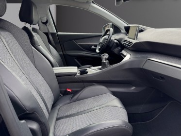 Peugeot 3008 1.2 puretech 130ch ss bvm6 allure  applecarplay  garantie 12 mois occasion simplicicar vernon simplicicar...