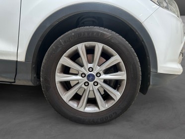 Ford kuga 2.0 tdci 150 ss 4x2 bvm6 titanium toit ouvrant garantie 12 mois occasion simplicicar bretigny-sur-orge simplicicar...