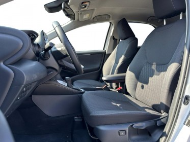 Toyota yaris hybride my22 116h design pack confort occasion simplicicar brie-comte-robert simplicicar simplicibike france