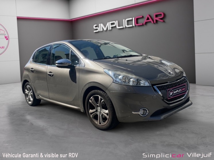 Peugeot 208 1.2 vti 82ch bvm5 allure, radar de recul, courroie changer, garantie 12 mois occasion simplicicar villejuif ... Peugeot 208 1.2 vti 82ch bvm5 allure, radar de recul, courroie changer, garantie 12 mois occasion simplicicar villejuif ...