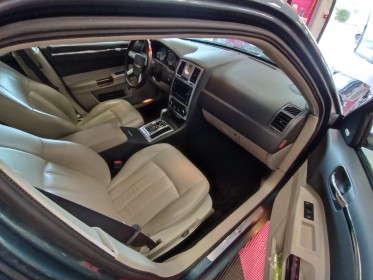 Chrysler 300c 2.7 v6 a occasion simplicicar amiens  simplicicar simplicibike france