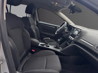 Renault megane iv berline blue dci 115ch business garantie 12 mois occasion montpellier (34) simplicicar simplicibike france