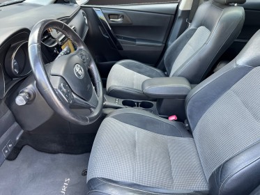 Toyota auris hybride 136h executive / garantie 12 mois occasion simplicicar mery-sur-oise simplicicar simplicibike france